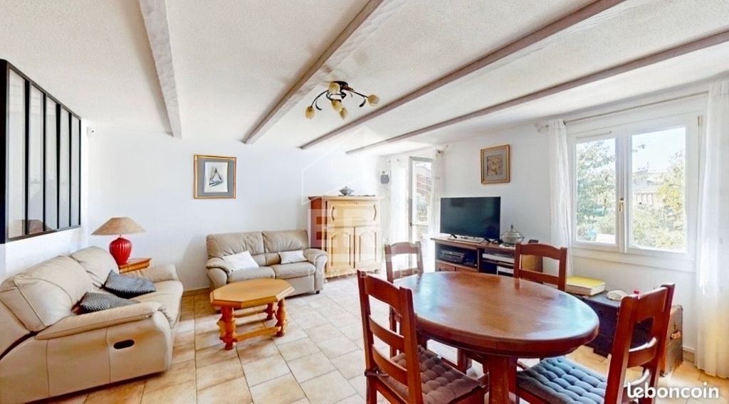 Achat maison à vendre 4 chambres 97 m² - Vitrolles