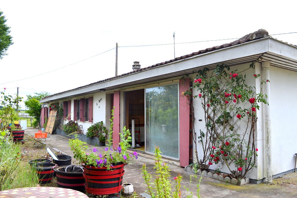 Achat maison à vendre 4 chambres 124 m² - Dangé-Saint-Romain