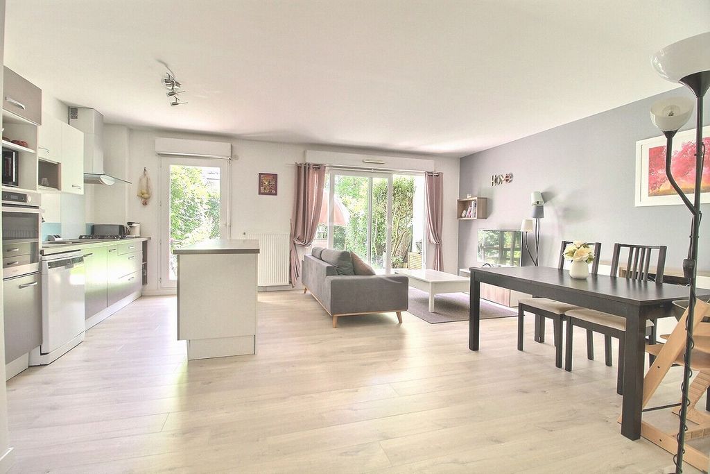 Achat appartement à vendre 3 pièces 70 m² - Montigny-le-Bretonneux