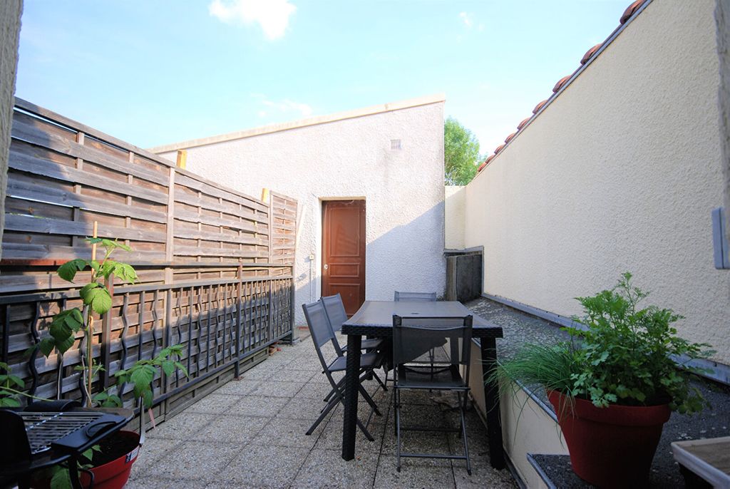 Achat studio à vendre 23 m² - Chevry-Cossigny