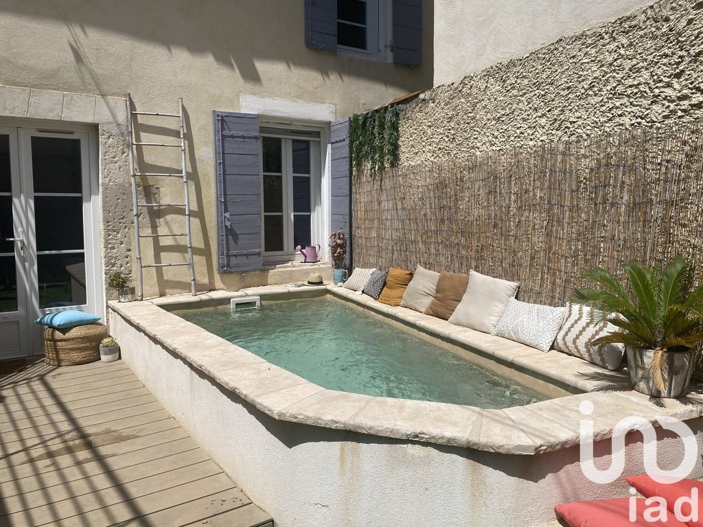 Achat maison à vendre 3 chambres 74 m² - Saint-Rémy-de-Provence