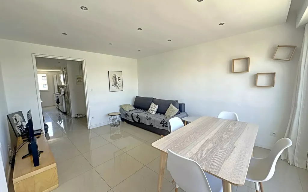 Achat appartement à vendre 3 pièces 56 m² - Marseille 8ème arrondissement