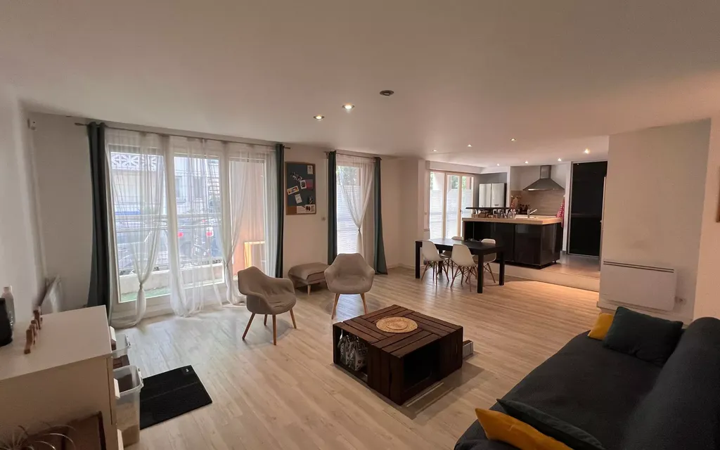 Achat appartement à vendre 4 pièces 98 m² - Lyon 7ème arrondissement