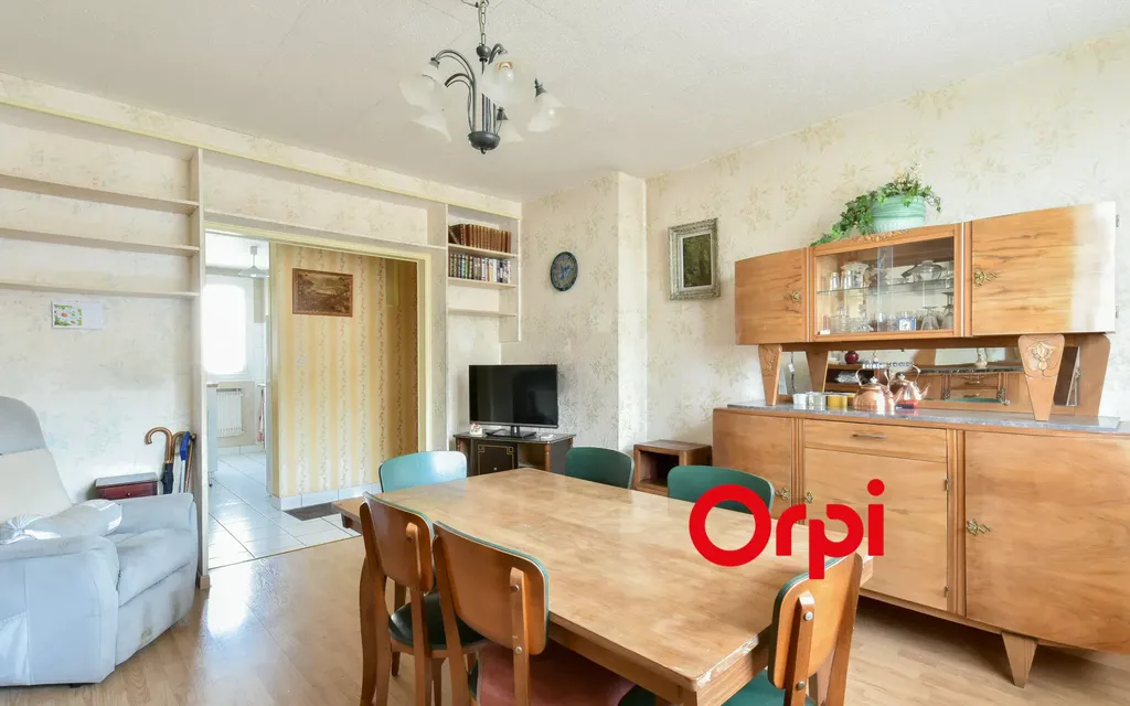 Achat appartement à vendre 3 pièces 57 m² - Pierre-Bénite