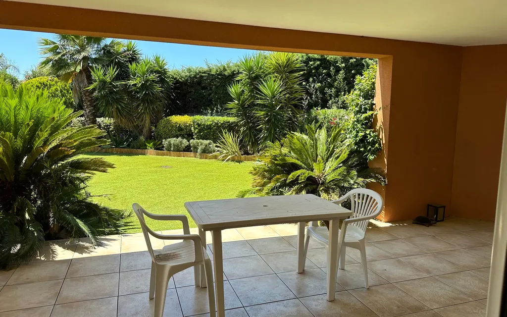 Achat appartement à vendre 4 pièces 95 m² - Six-Fours-les-Plages