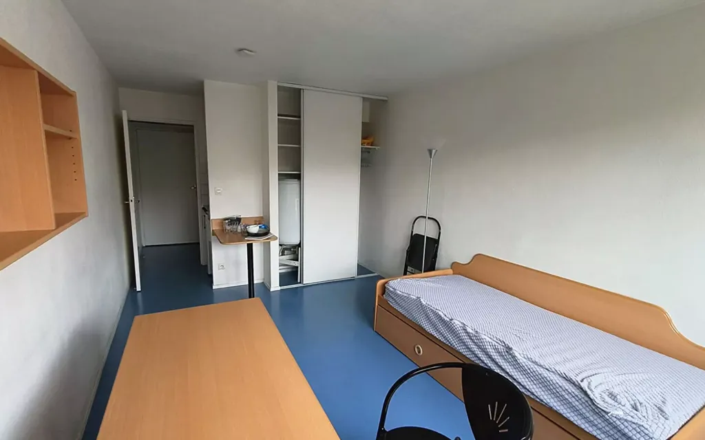 Achat studio à vendre 20 m² - Paris 20ème arrondissement