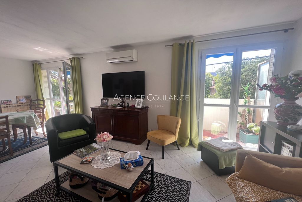 Achat appartement à vendre 3 pièces 70 m² - La Ciotat