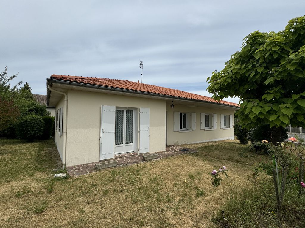 Achat maison à vendre 3 chambres 112 m² - Barbezieux-Saint-Hilaire