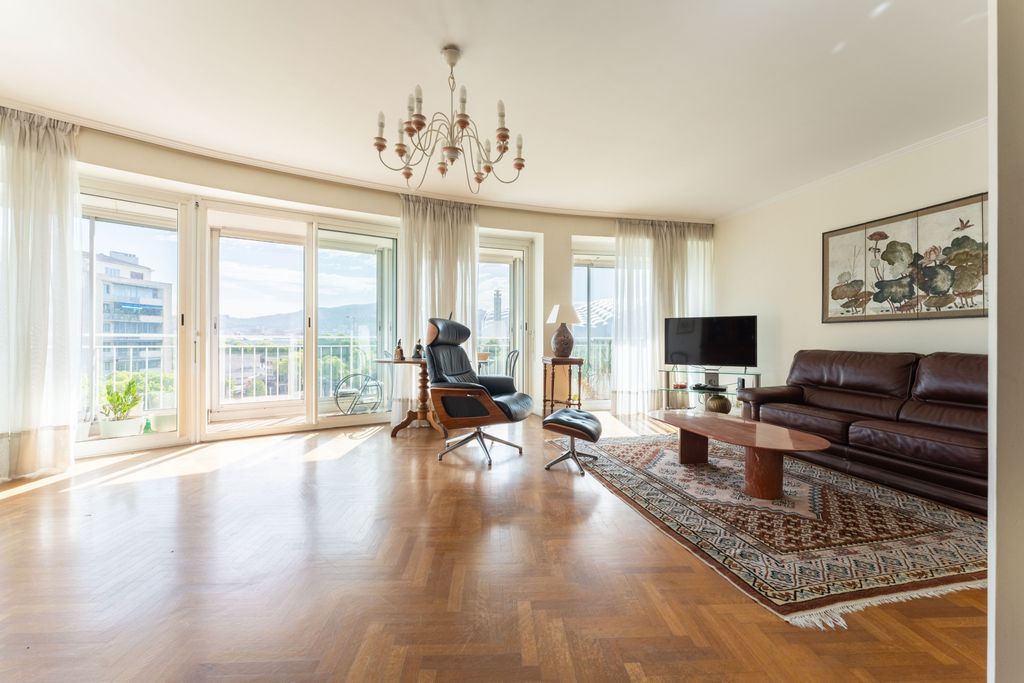Achat appartement à vendre 6 pièces 130 m² - Marseille 8ème arrondissement