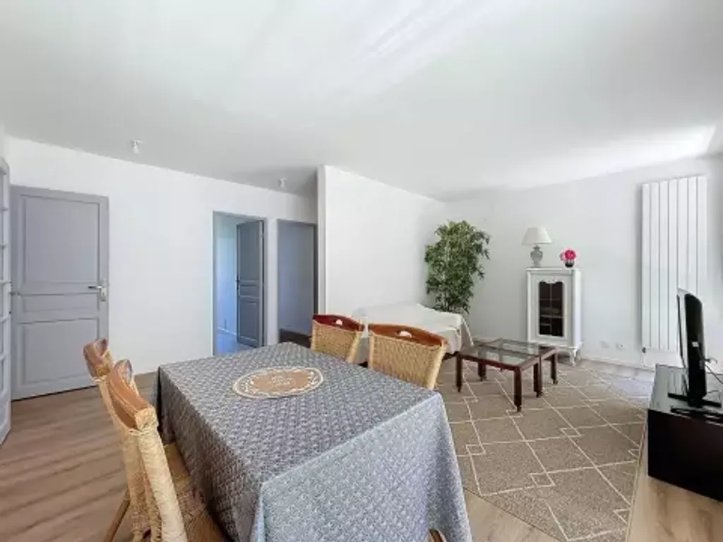 Achat appartement à vendre 4 pièces 84 m² - Élancourt