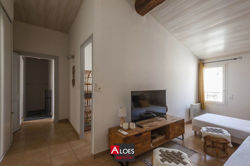 Achat appartement à vendre 4 pièces 69 m² - Aigues-Mortes