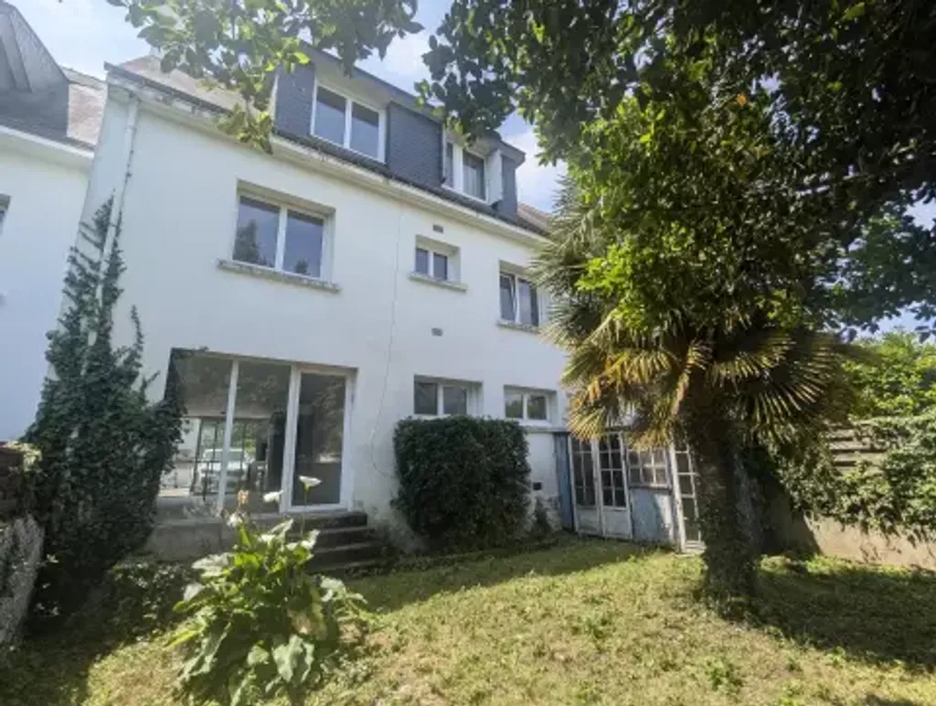 Achat maison à vendre 5 chambres 170 m² - Vannes