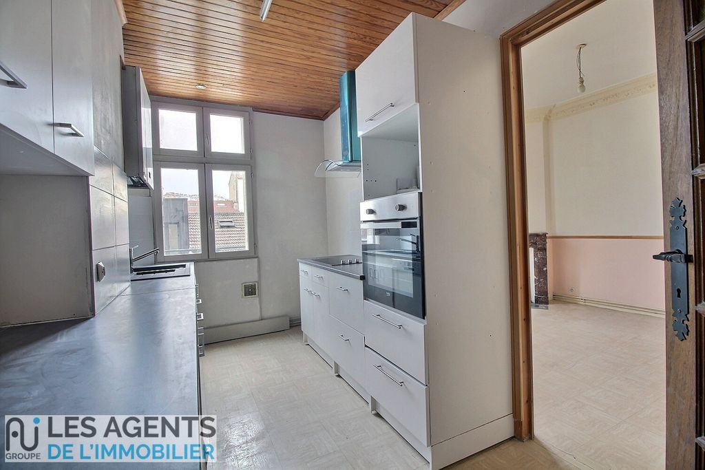 Achat appartement à vendre 4 pièces 71 m² - Puteaux