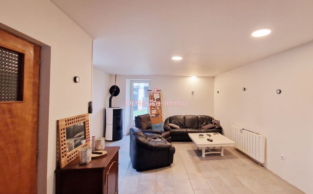 Achat maison à vendre 2 chambres 81 m² - Chouppes