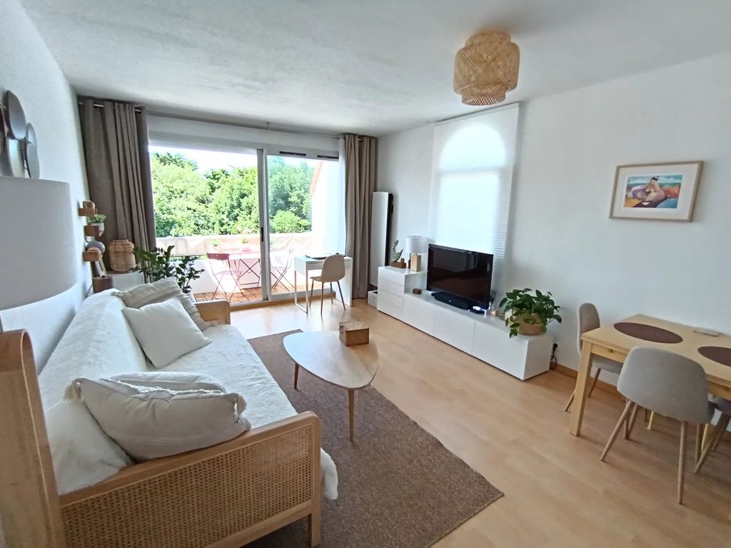 Achat appartement à vendre 2 pièces 45 m² - La Rochelle