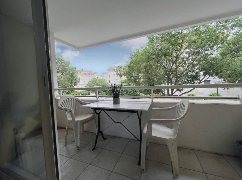 Achat appartement à vendre 2 pièces 45 m² - Cagnes-sur-Mer