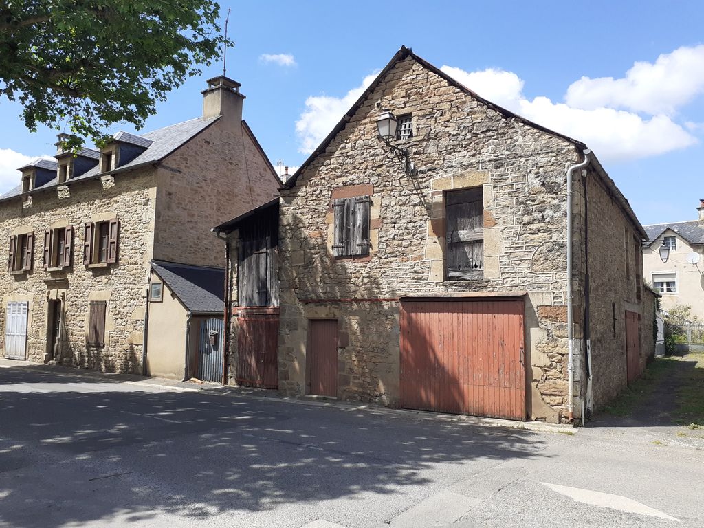 Achat maison à vendre 1 chambre 210 m² - Saint-Saturnin-de-Lenne