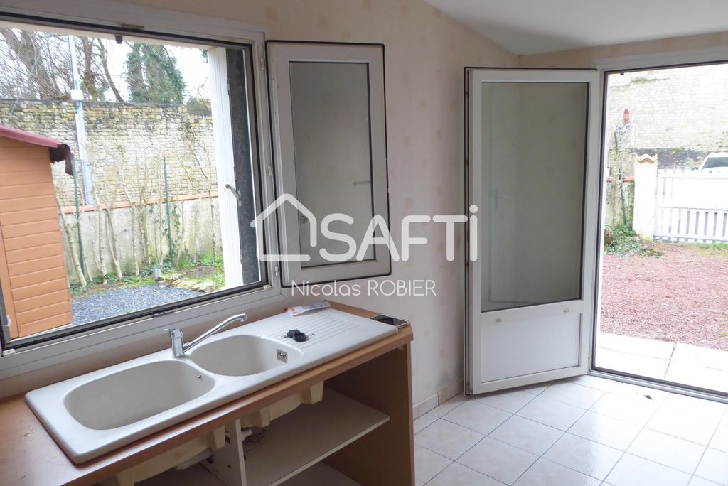 Achat maison à vendre 2 chambres 65 m² - Niort