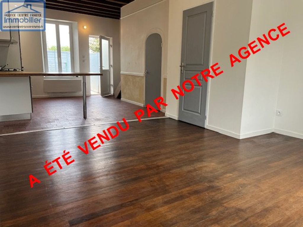 Achat maison à vendre 2 chambres 60 m² - Bourges