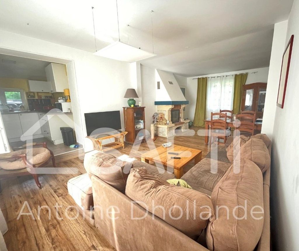 Achat maison à vendre 2 chambres 95 m² - Vendeuil