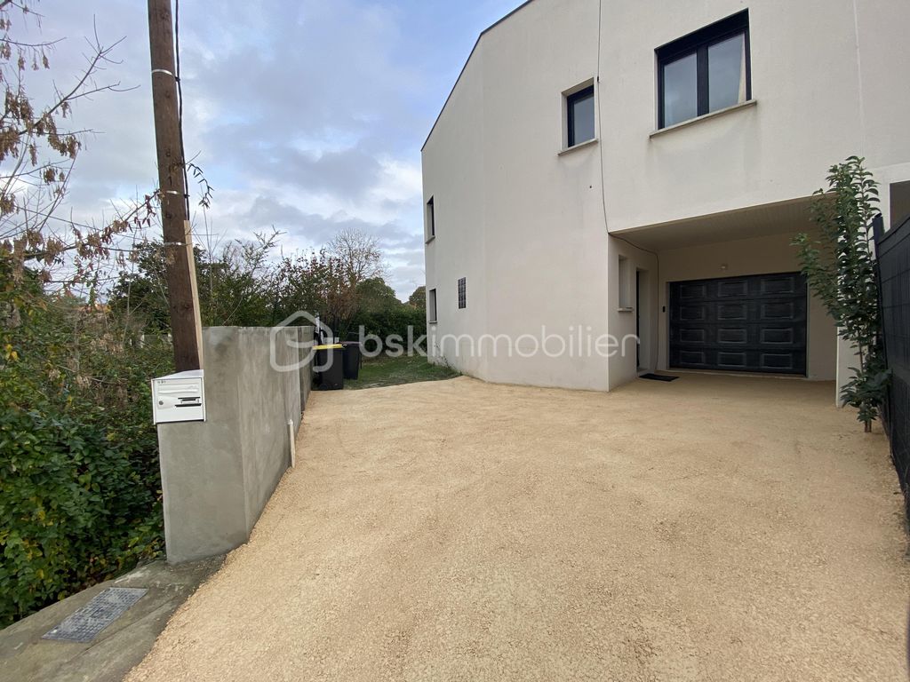 Achat maison à vendre 3 chambres 105 m² - Villeneuve-Tolosane