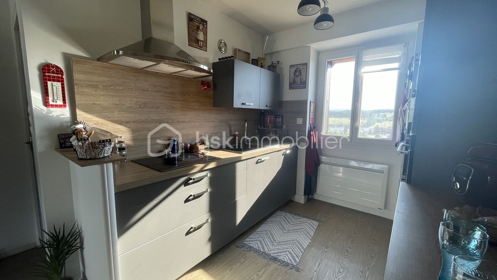 Achat appartement à vendre 6 pièces 95 m² - Saint-Chély-d'Apcher