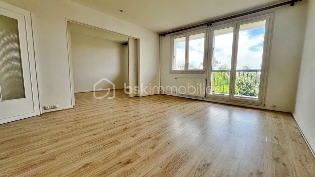 Achat appartement à vendre 4 pièces 74 m² - Corbeil-Essonnes