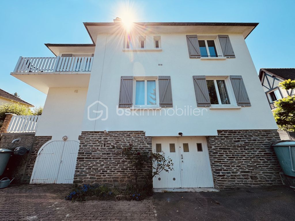 Achat maison à vendre 5 chambres 165 m² - Biéville-Beuville