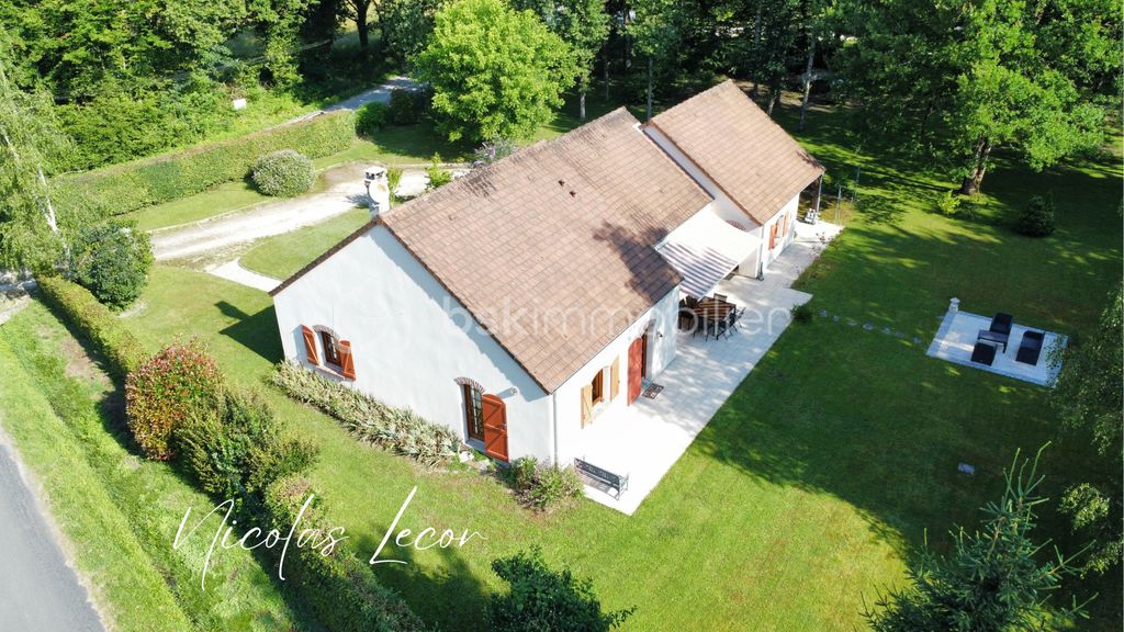 Achat maison à vendre 4 chambres 120 m² - Vignoux-sur-Barangeon