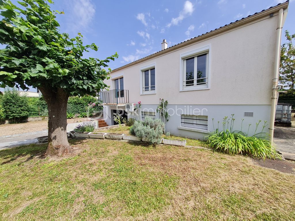 Achat maison à vendre 3 chambres 78 m² - Saint-Doulchard