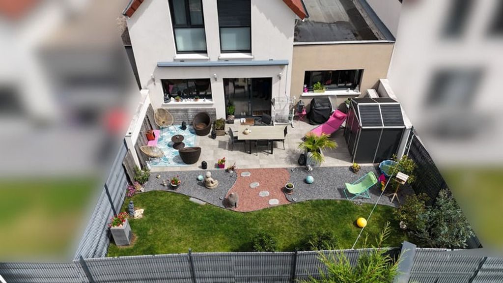 Achat maison à vendre 4 chambres 130 m² - Dijon