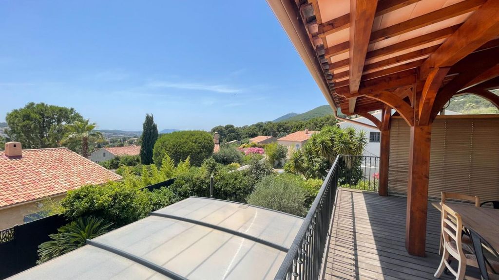 Achat maison à vendre 4 chambres 170 m² - La Valette-du-Var