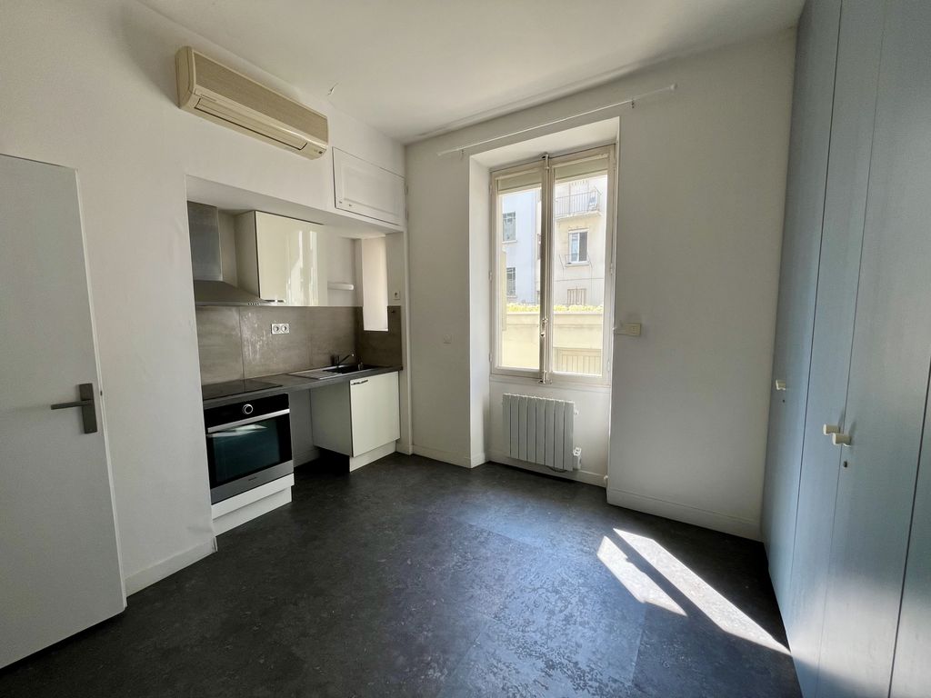 Achat appartement à vendre 3 pièces 70 m² - Grenoble