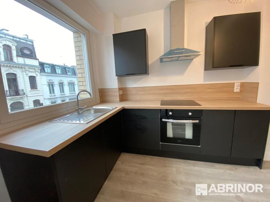 Achat appartement à vendre 3 pièces 69 m² - Tourcoing