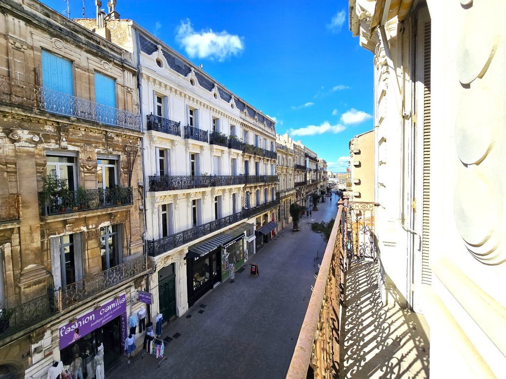 Achat appartement à vendre 3 pièces 80 m² - Sète