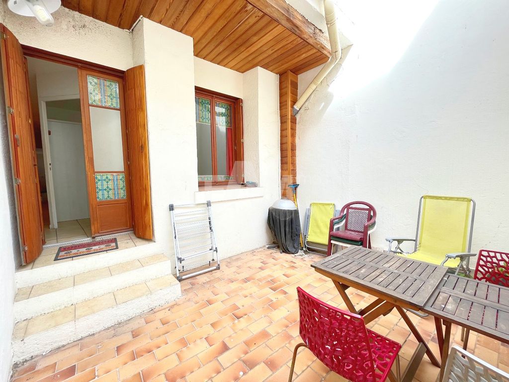 Achat appartement à vendre 3 pièces 66 m² - Sète