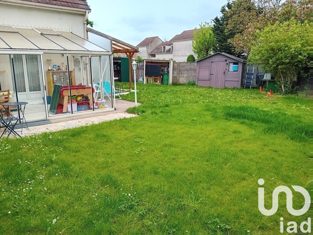 Achat maison à vendre 3 chambres 97 m² - Le Perray-en-Yvelines