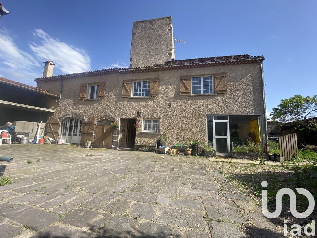 Achat maison à vendre 4 chambres 250 m² - Saint-Bonnet-près-Riom