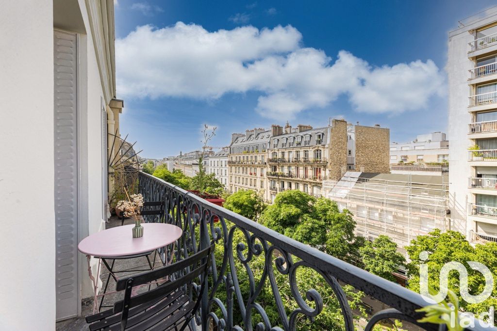 Achat appartement à vendre 2 pièces 57 m² - Paris 11ème arrondissement