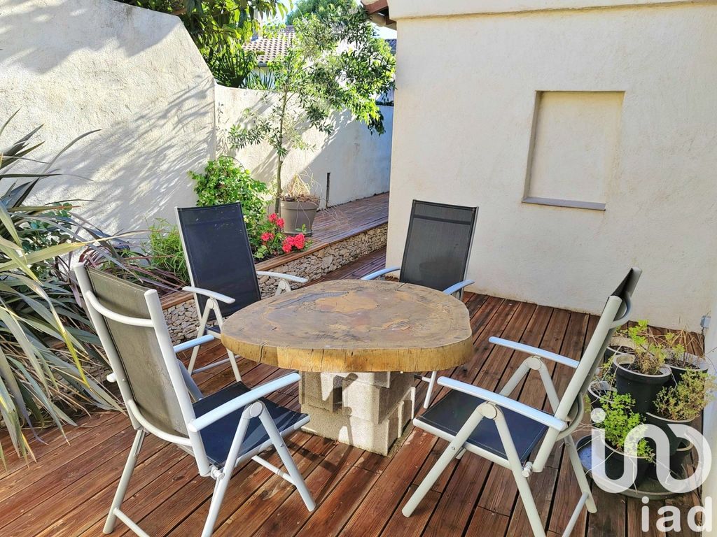 Achat maison à vendre 3 chambres 130 m² - Nîmes