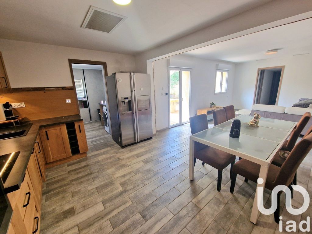 Achat maison à vendre 3 chambres 130 m² - Nîmes