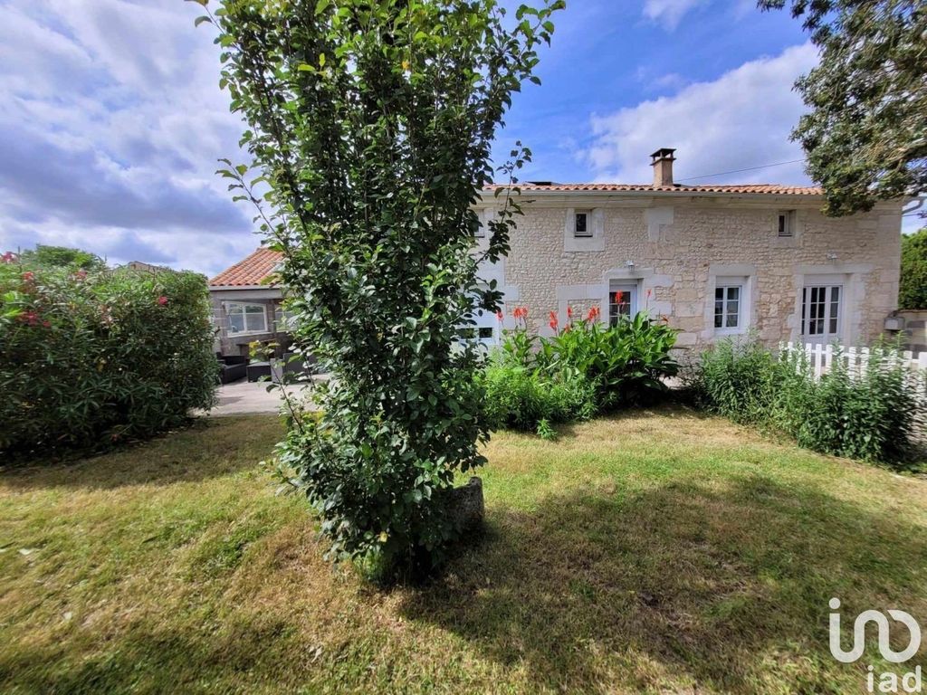 Achat maison à vendre 5 chambres 200 m² - La Jard