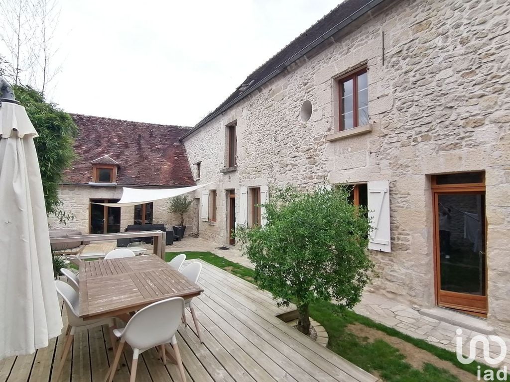 Achat maison à vendre 5 chambres 177 m² - Crépy-en-Valois