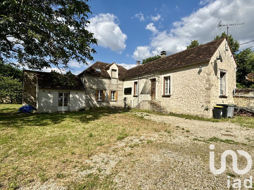 Achat maison à vendre 4 chambres 132 m² - Beaumont-du-Gâtinais