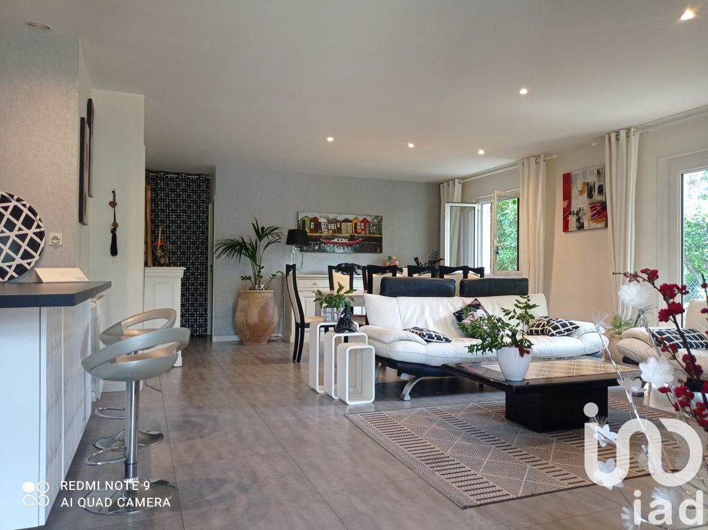 Achat maison à vendre 3 chambres 102 m² - Le Pian-Médoc