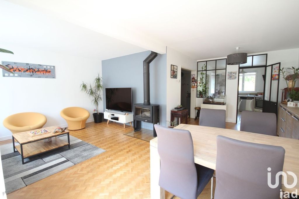 Achat maison à vendre 3 chambres 107 m² - Bois-d'Arcy