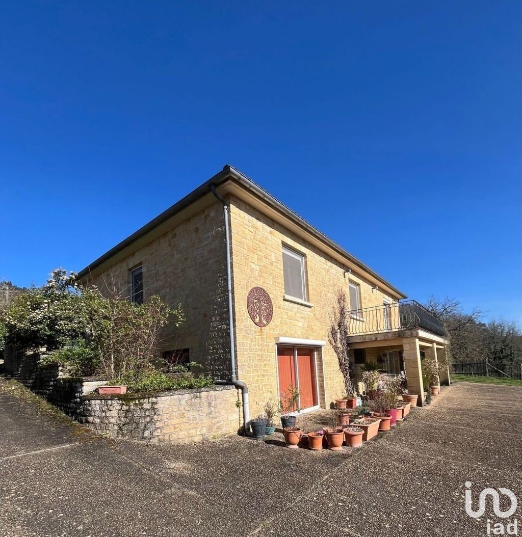 Achat maison à vendre 5 chambres 210 m² - Sarlat-la-Canéda