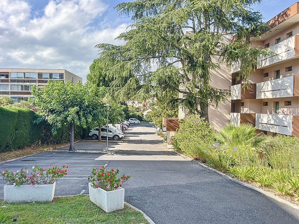 Achat studio à vendre 27 m² - Villeneuve-Loubet