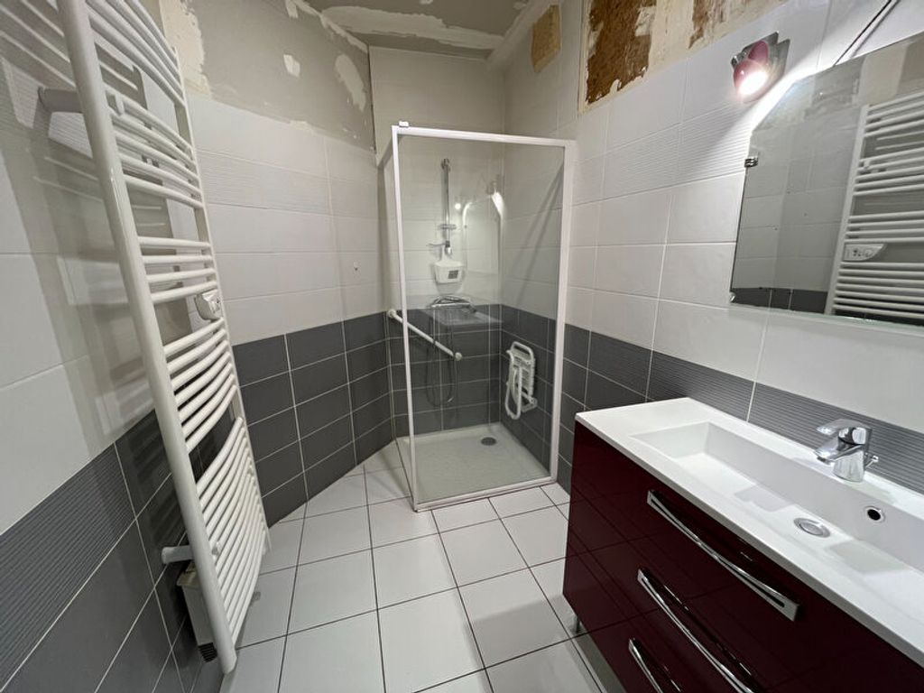 Achat appartement à vendre 2 pièces 92 m² - Bourg-en-Bresse