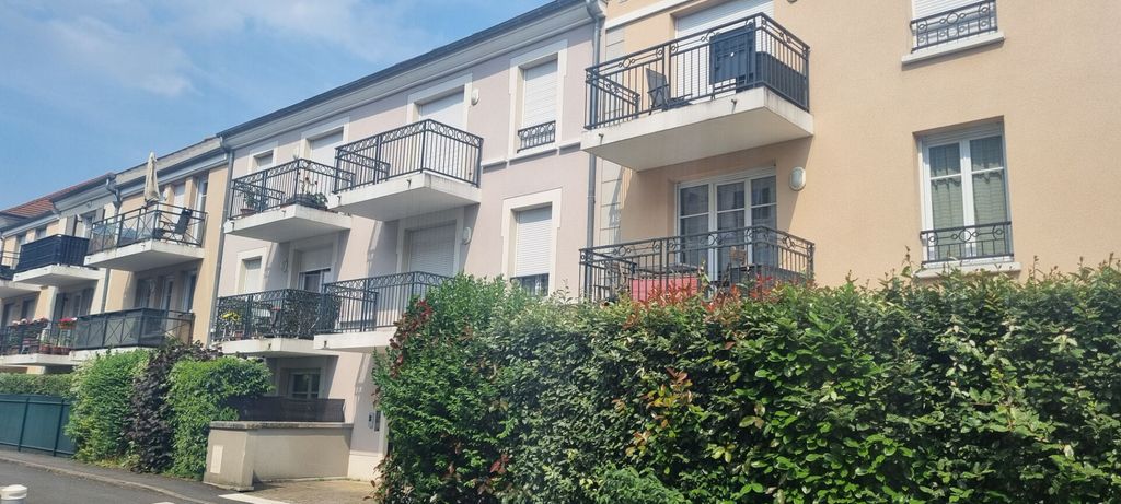 Achat appartement à vendre 2 pièces 40 m² - Ozoir-la-Ferrière